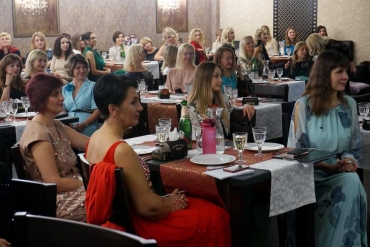  В Минске прошел первый бизнес-бал: яркие образы и продуктивный нетворкинг